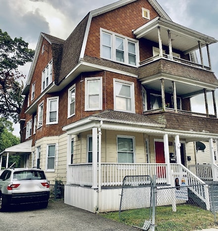 9 Massasoit Place Unit 11, Springfield, MA 01107