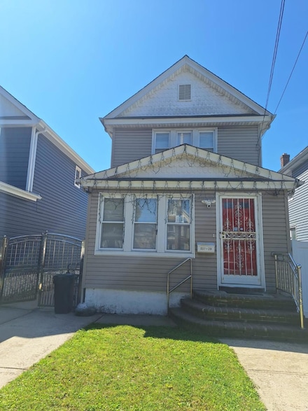 237-20 93rd Ave, Jamaica, NY 11426