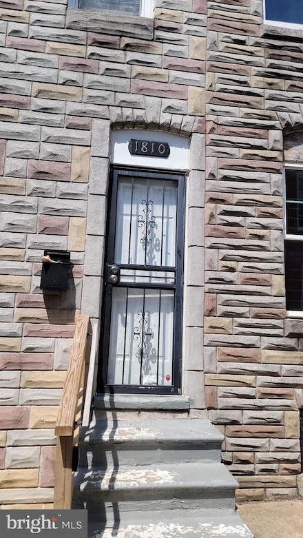 1810 N Chapel St, Baltimore, MD 21213