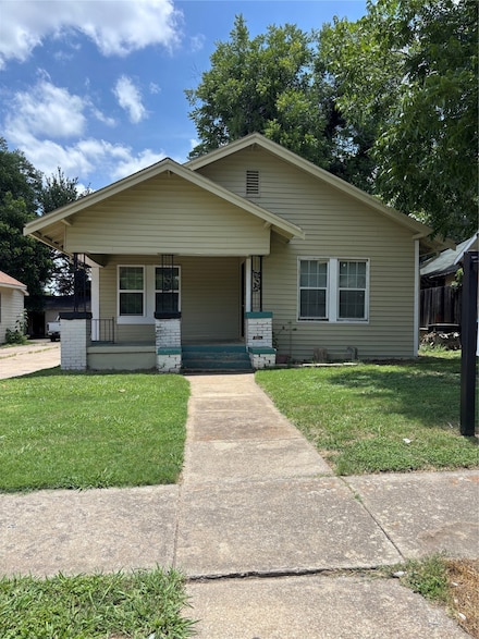 1248 E Allen Ave, Fort Worth, TX 76104