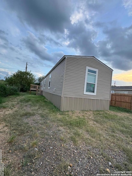 1608 Hidalgo St, Cotulla, TX 78014