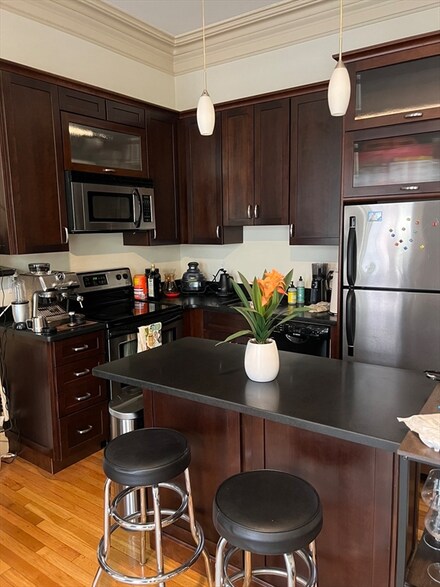 73 Charles St Unit 2, Boston, MA 02114
