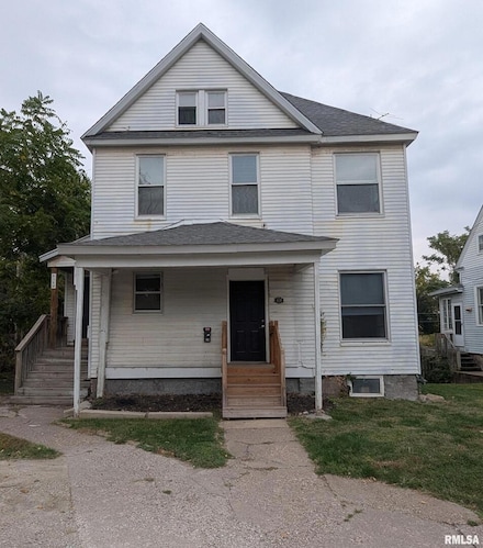 618 Douglas Ct, Davenport, IA 52803