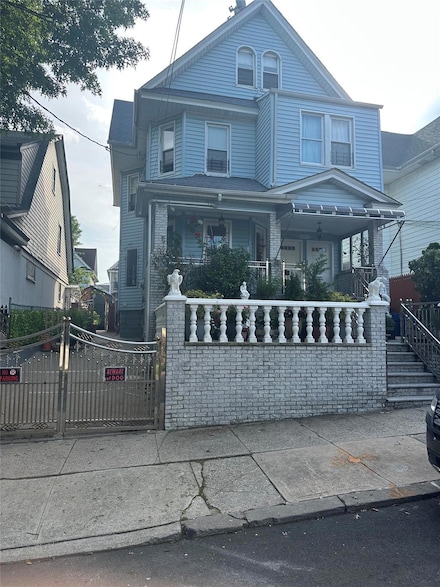 84-28 107th St, Jamaica, NY 11418