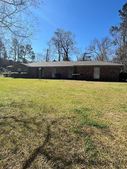 412 Elmwood St, Vicksburg, MS 39180