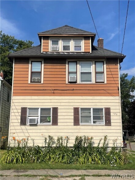 183 Franklin St, Lackawanna, NY 14218