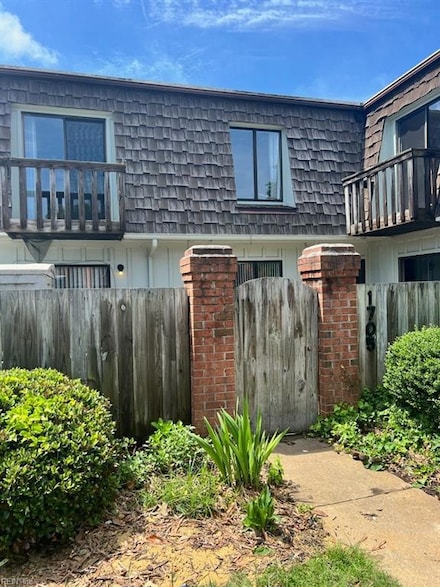 1705 Ocean Bay Dr, Virginia Beach, VA 23454