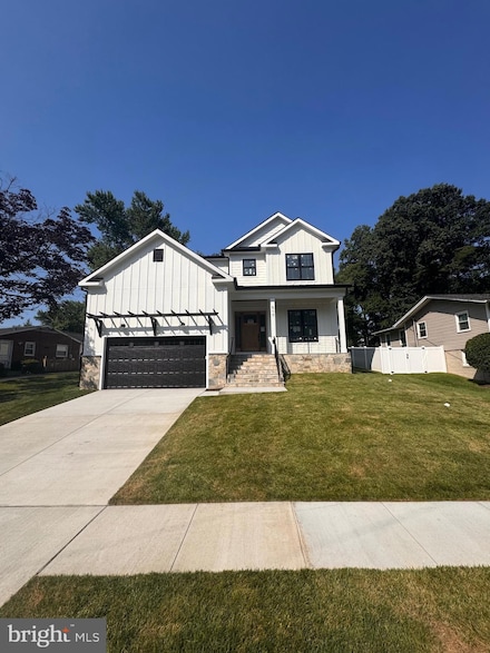 517 Walker St SW, Vienna, VA 22180