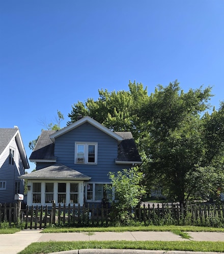 3022 Devonshire St, Duluth, MN 55806