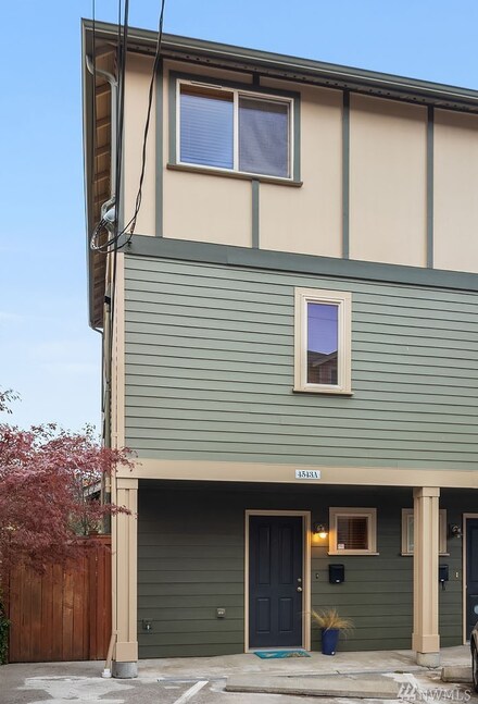 4543 40th Ave SW, Seattle, WA 98116