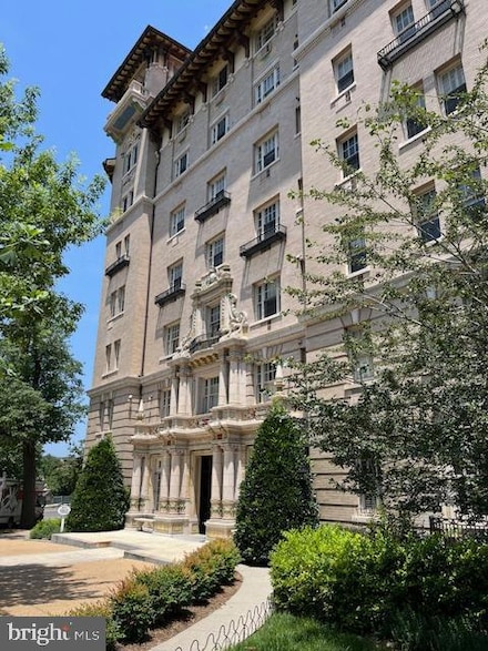 2311 Connecticut Ave NW Unit 103, Washington, DC 20008
