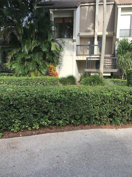 2303 Bridgewood Dr Unit 2323, Boca Raton, FL 33434