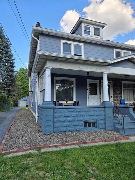 10 Mill Rd, Aquashicola, PA 18012