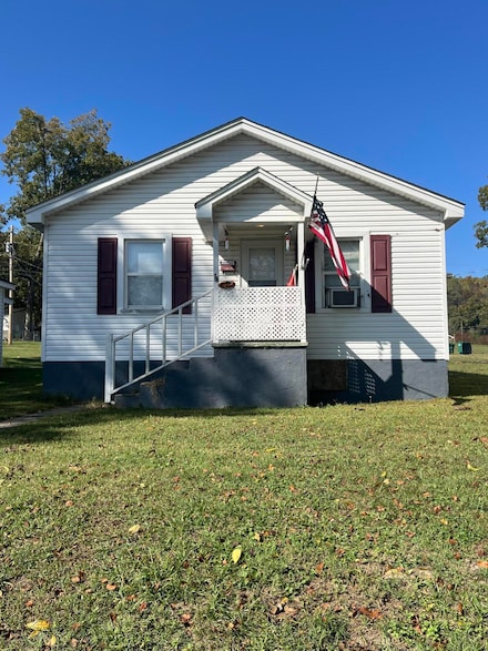 304 Walnut Ave, South Pittsburg, TN 37380