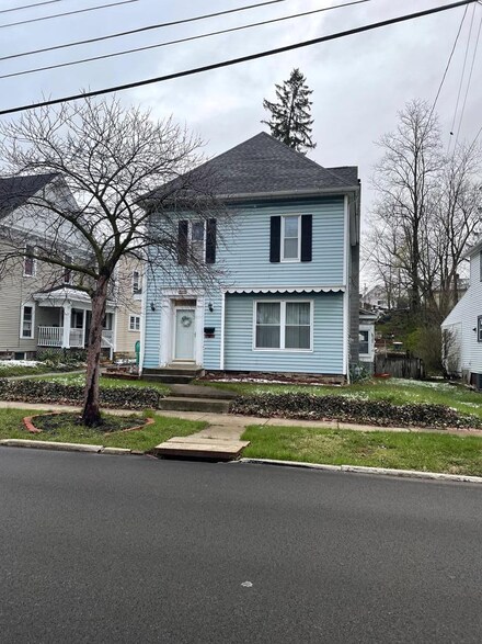 336 W Main St, Ashland, OH 44805