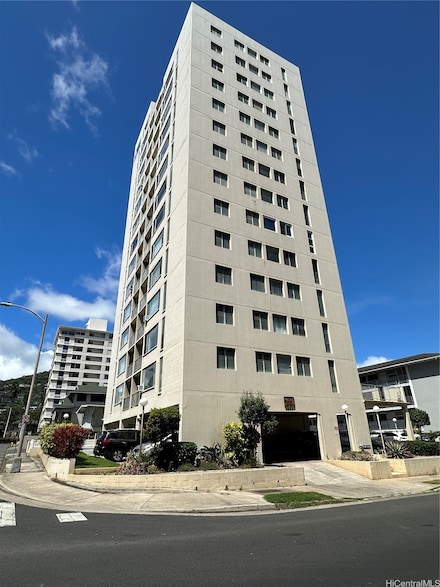 1624 Dole St Unit 802, Honolulu, HI 96822