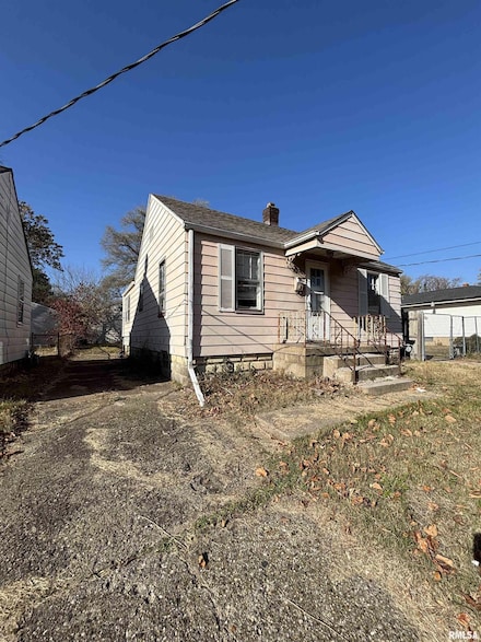 1529 S Arago St, Peoria, IL 61605