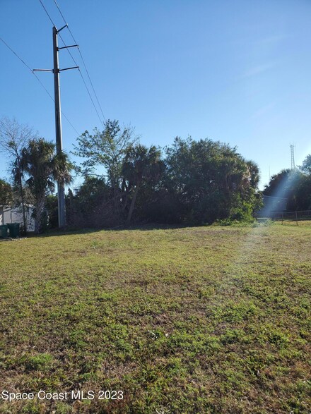 715 S Wilson Ave, Cocoa, FL 32922