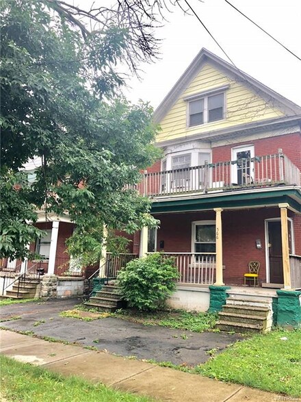 564 Memorial Pkwy, Niagara Falls, NY 14301