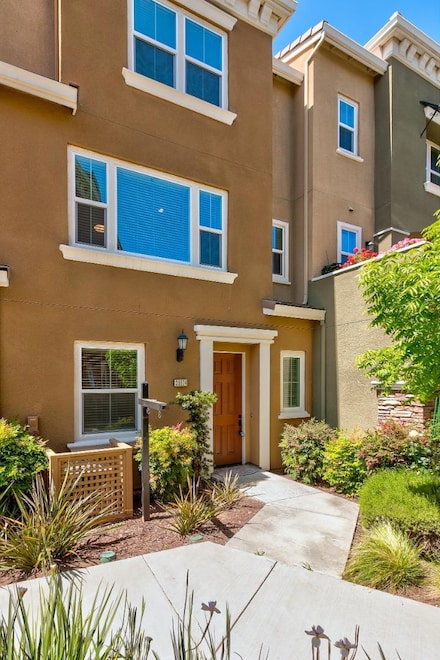 38924 Lemongrass Way, Newark, CA 94560