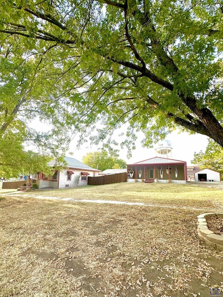 428 W Conn St, Council Grove, KS 66846