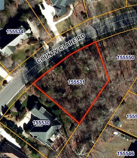 2805 County Clare Rd, Greensboro, NC 27407