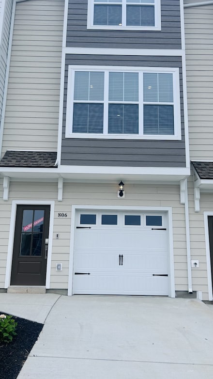 806 Taylor Dr, Chapel Hill, TN 37034