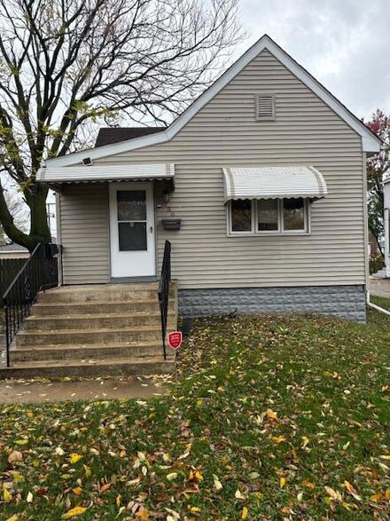 736 Cherry St, Hammond, IN 46324