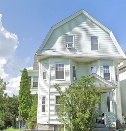 27 Princeton St Unit 2, Medford, MA 02155