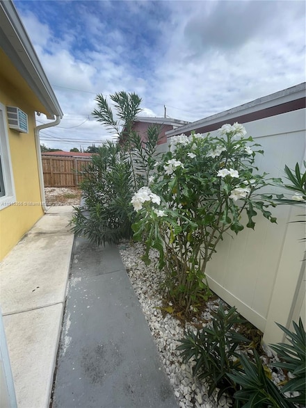 1935 Liberty St Unit 3, Hollywood, FL 33020