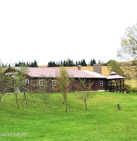 110 Boyer Ln, Unityville, PA 17774