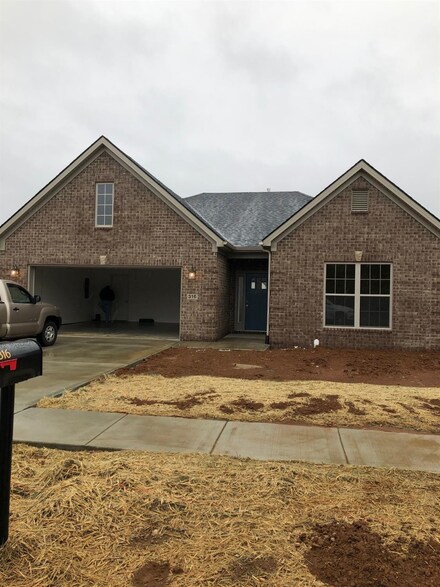 316 Redding Rd, Georgetown, KY 40324