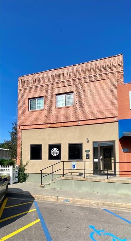208 S County Rd, Alma, MO 64001