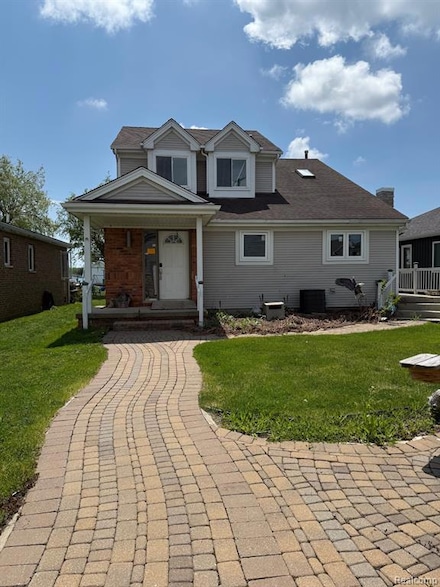 10431 Saint John Dr, Algonac, MI 48001