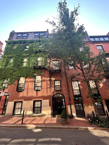 51 Hancock St Unit 7, Boston, MA 02114