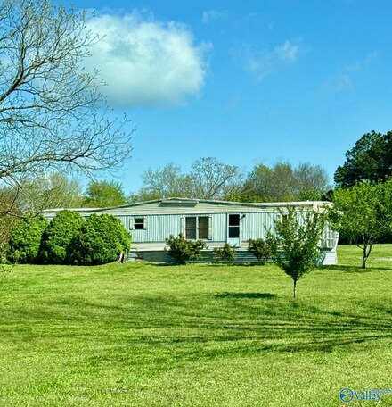 269 Mercury Dr, Joppa, AL 35807