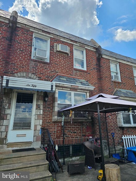 650 Mayfair St, Philadelphia, PA 19120