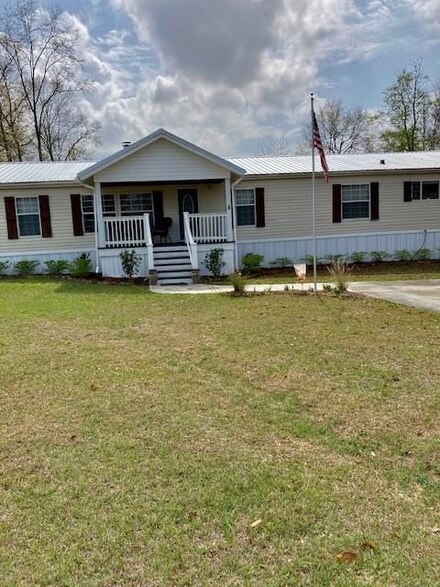 111 Grand Oaks Dr, Dothan, AL 36303