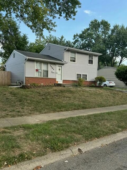 1584 Grattan Rd, Columbus, OH 43227