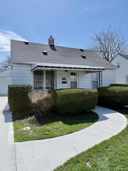17836 E 12 Mile Rd, Roseville, MI 48066