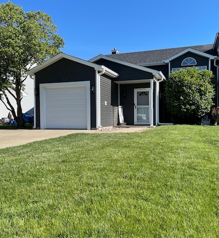303 Meadows Dr, Sugar Grove, IL 60554