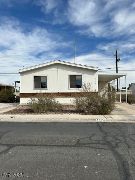 5552 Aldama Rd, Las Vegas, NV 89122