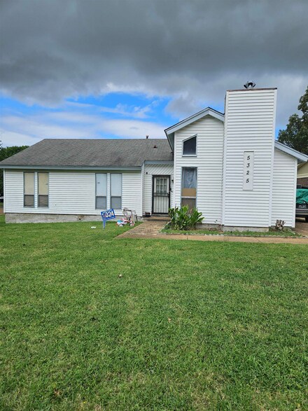 5325 Sputnik Dr, Memphis, TN 38118