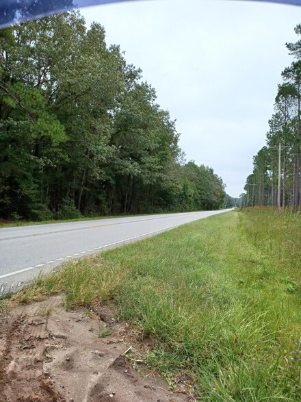 3532 Highway 402, Cordesville, SC 29434