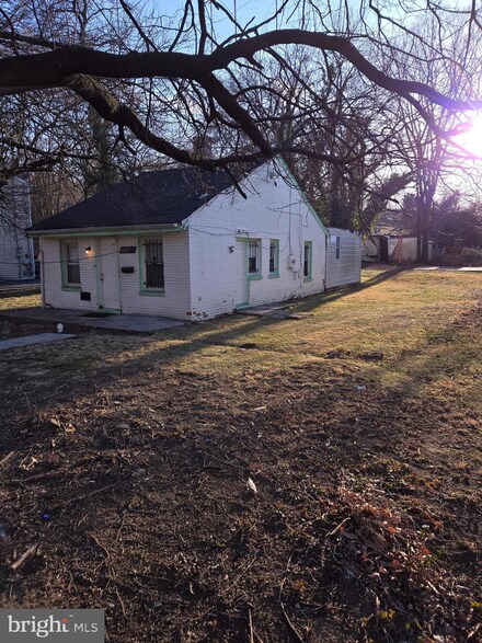 4607 Benning Rd SE, Washington, DC 20019