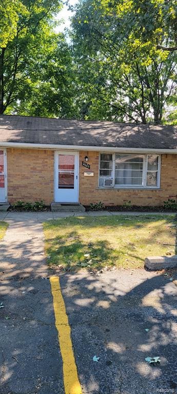 2625 Galpin Ave, Royal Oak, MI 48073