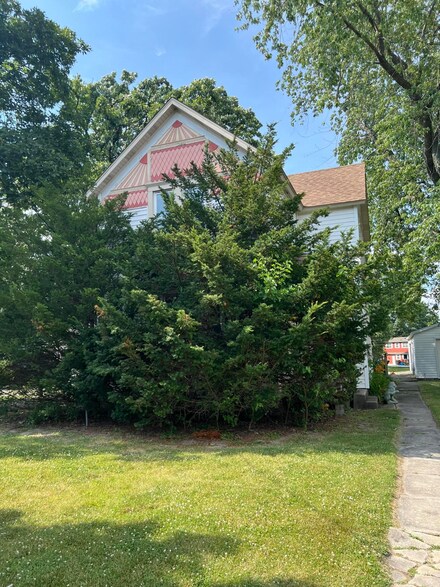 10450 W 93rd Ave, Saint John, IN 46373