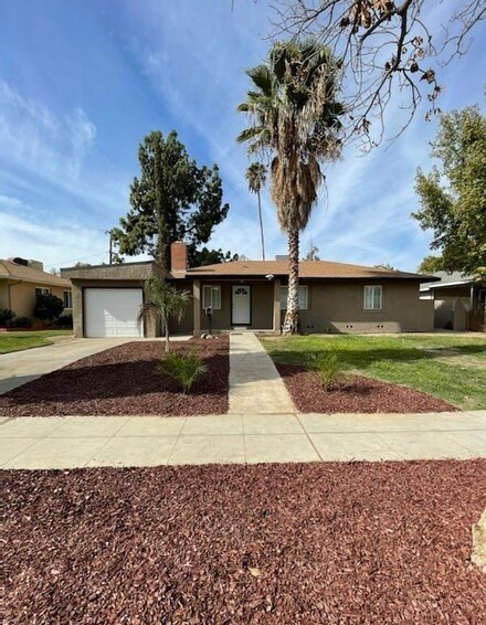 1525 N Geraldine Way, Fresno, CA 93728