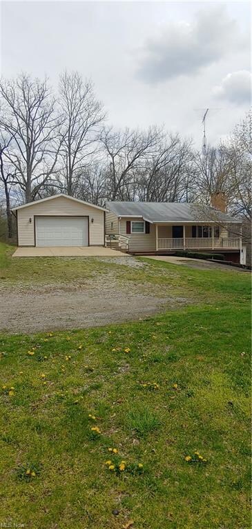 6800 Luna Ln SW, Carrollton, OH 44615