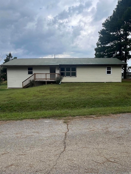 133 Lake Circle Dr, Salem, AR 72576